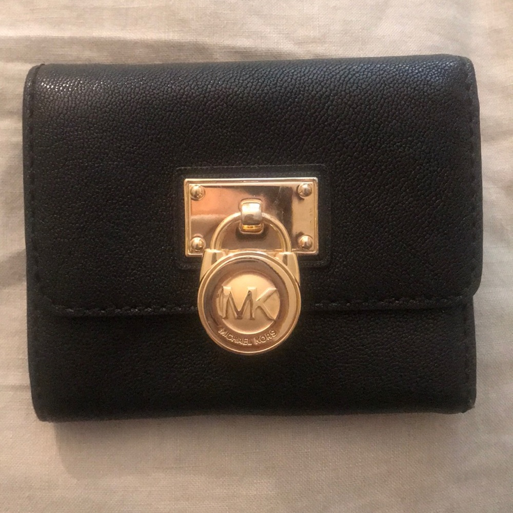 MK Michael Kors Wallet